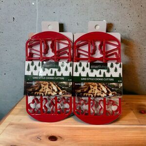 Smart Living Holiday Christmas Cookie Cutters Set Of 2 Red Grid Style Assorted